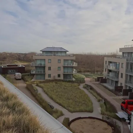 Karthuizer E4 Located Between The Dunes
